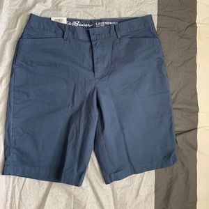 Woman’s curvy shorts